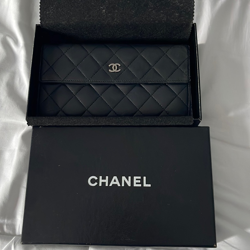 Chanel long wallet quilted